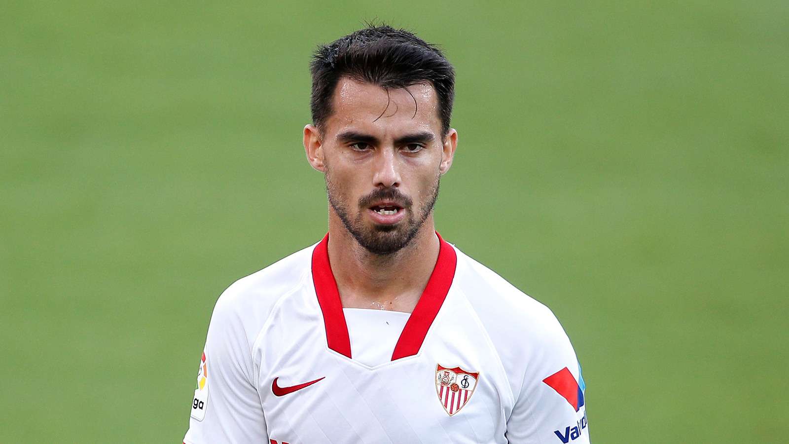 Gayà: El Capitán que Lleva al Valencia CF a la Gloria
