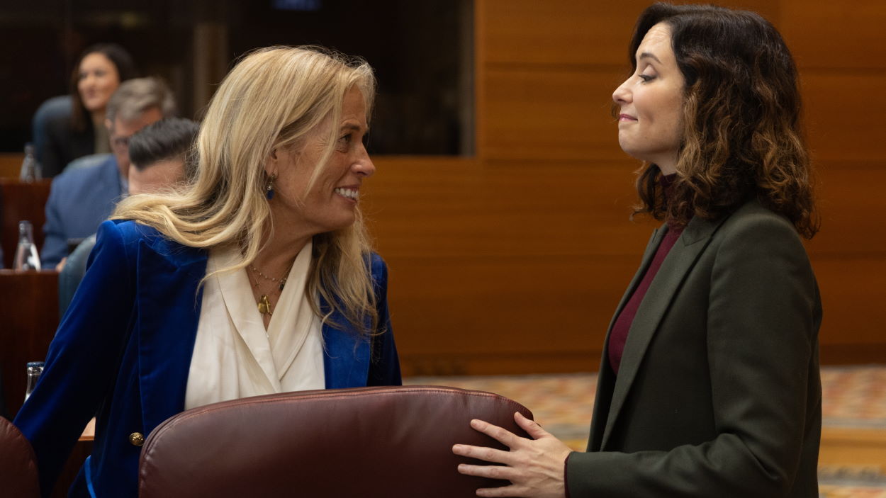 El Laberinto del Ático de Chamberí: Cuando la Opacidad Gubernamental Amenaza la Estabilidad Política