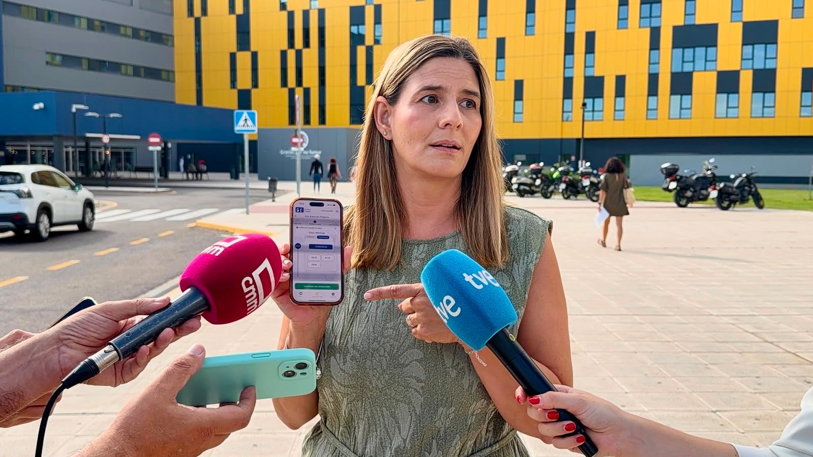 El PP denuncia que los castellanomanchegos esperan "hasta 20 días" para una teleconsulta con su médico